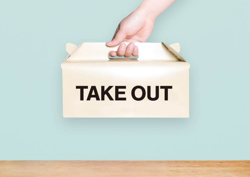 「TAKE OUT」と書かれた箱